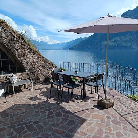 Studio Zu - Lakeside Apartment Riva di Solto Buitenkant foto